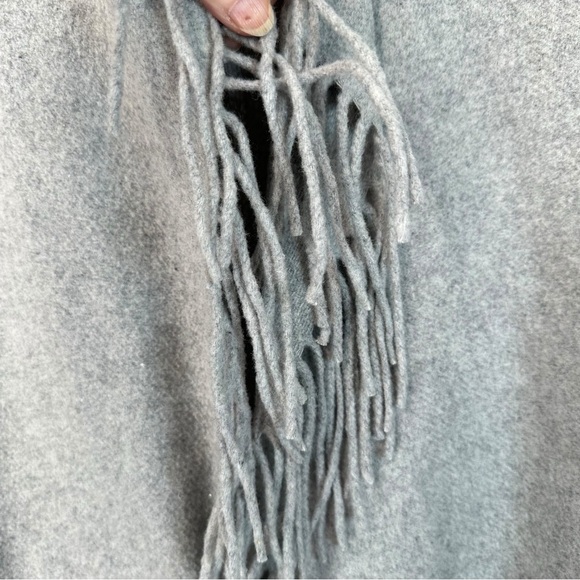 Vineyard Vines Fringe Vest Gray Wool Blend Preppy Coastal Layering Small - Picture 4 of 12